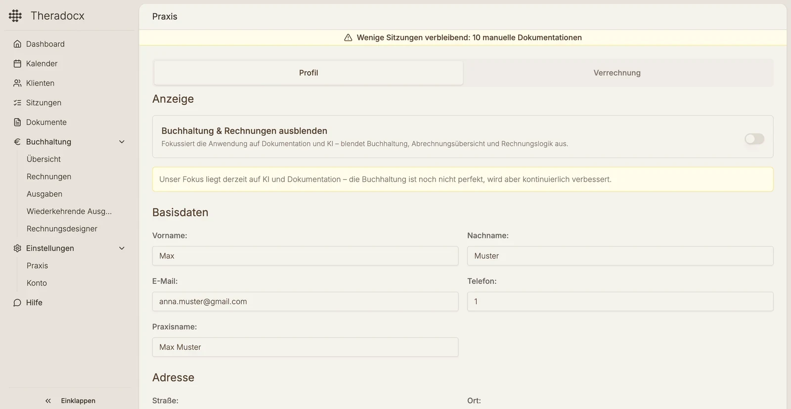 Theradocx Dokumentationssoftware: Profilansicht mit Angaben zu Anträgen und Befunden.