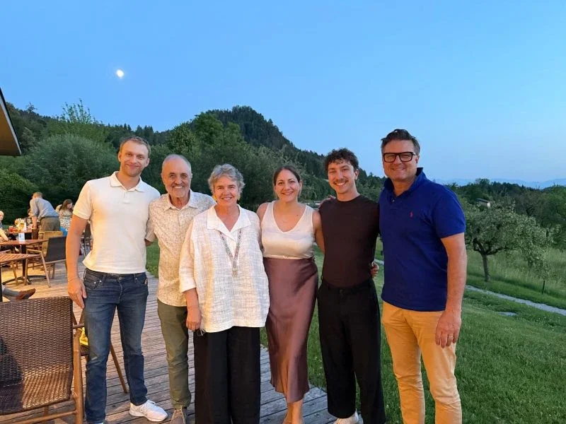 Gruppenfoto des freudio-Teams mit Teilnehmenden der GLE-Veranstaltung in Kärnten.